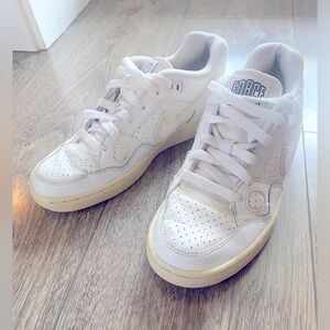 Nike Air Force Sneakers/Runners